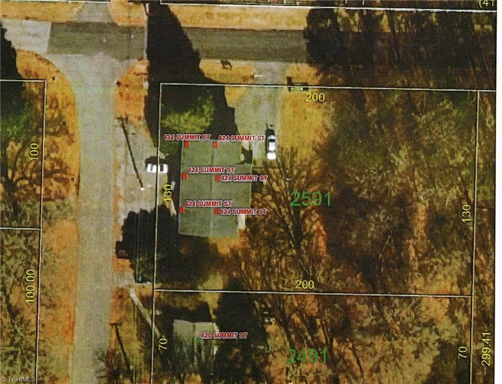 Apartment at 824 Summit Street, Walnut Cove NC 27052, Walnut Cove, photo 11 of 12