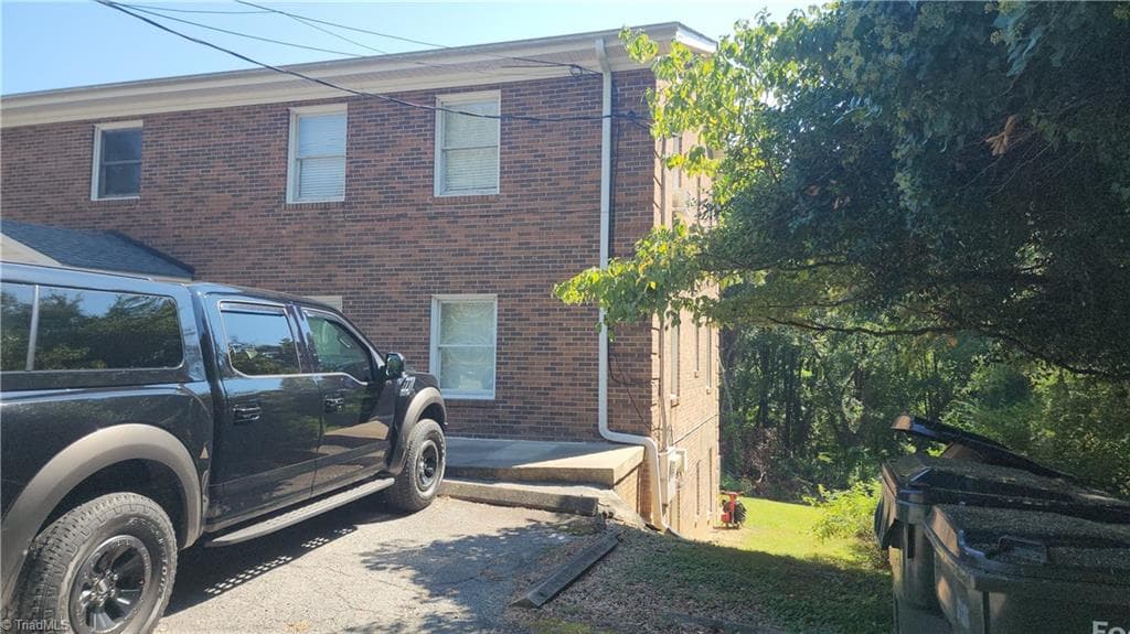 Apartment at 824 Summit Street, Walnut Cove NC 27052, Walnut Cove, photo 5 of 12