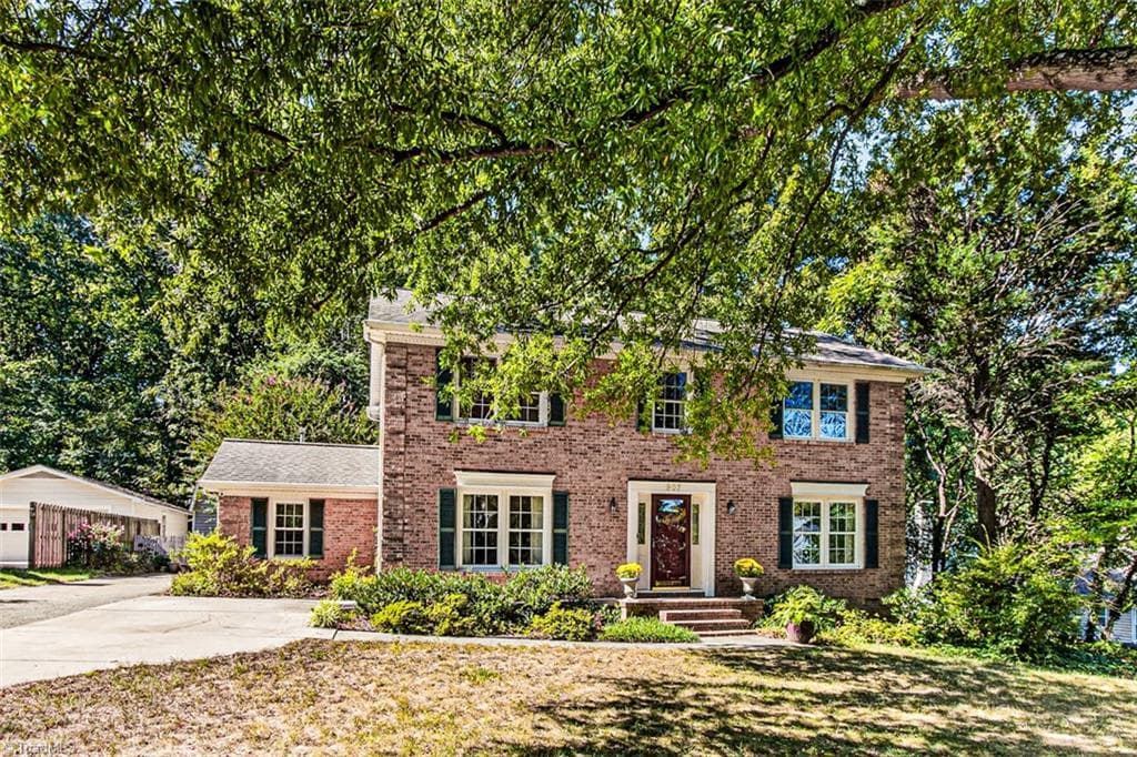 907 Bearhollow Road, Greensboro NC 27410