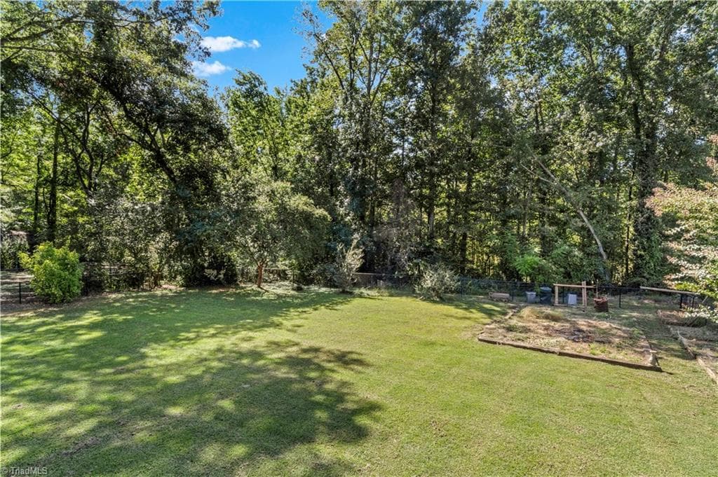 Stick/Site Built at 170 Queens Court, Clemmons NC 27012, Clemmons, photo 37 of 39