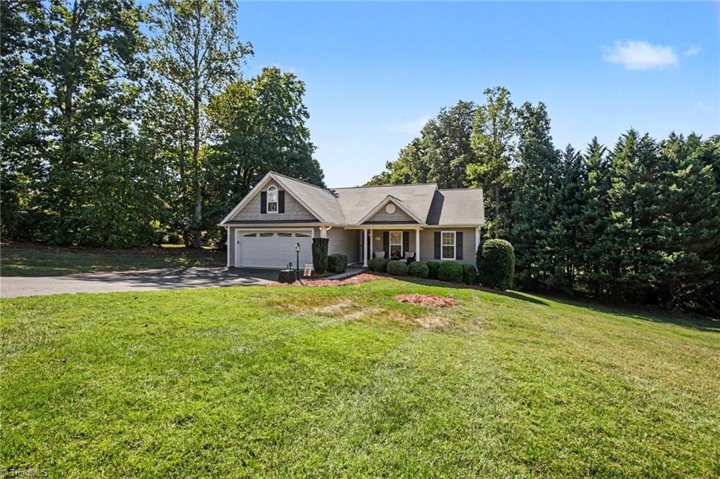 Stick/Site Built at 848 Ridge View Terrace, Rural Hall NC 27045, Rural Hall, photo 2 of 28