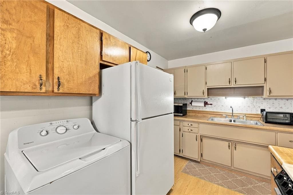 Stick/Site Built at 414 Tryon Street, Burlington NC 27217, Burlington, photo 15 of 74