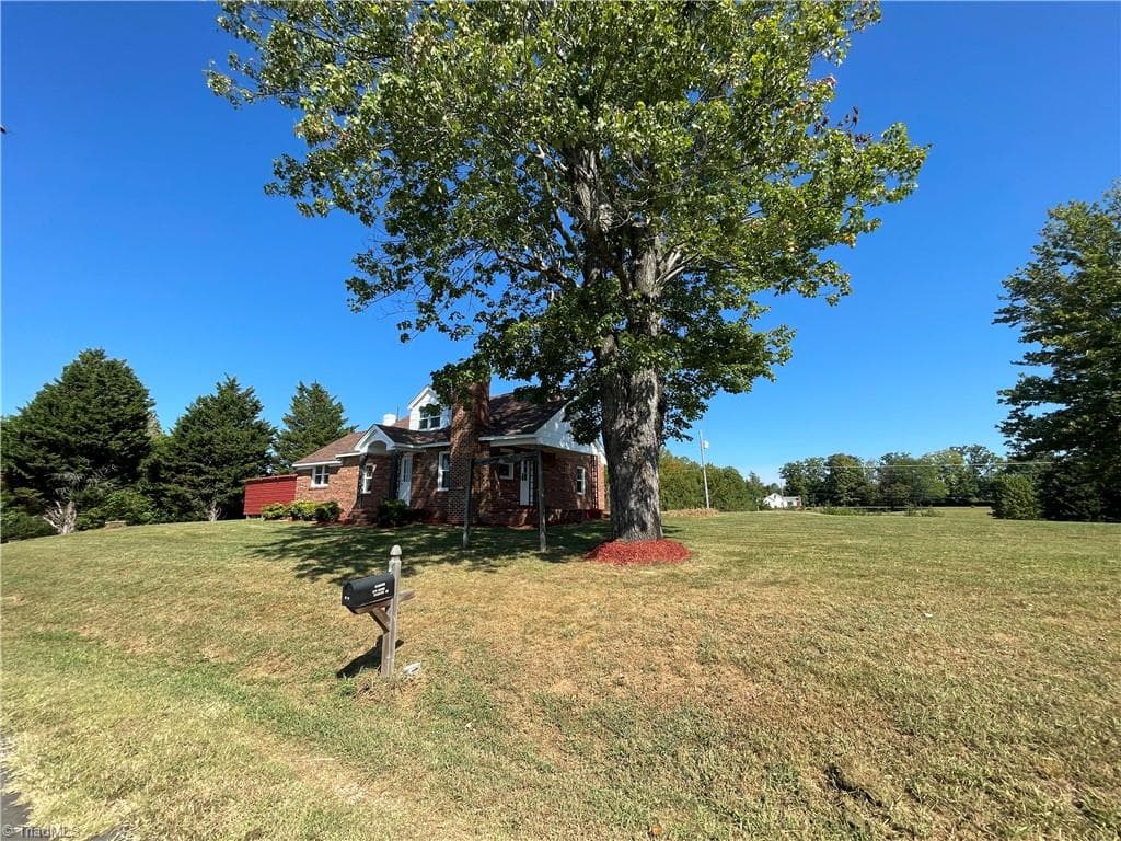 Stick/Site Built at 539 Athey Simmons Road, Mount Airy NC 27030, Mount Airy, photo 3 of 56