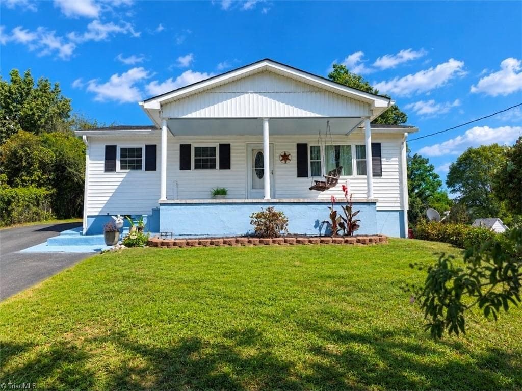 1013 Frank Street, Mount Airy NC 27030