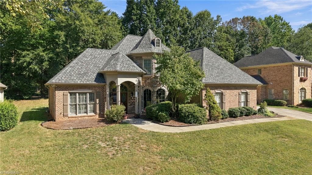 355 Brookton Drive, Clemmons NC 27012