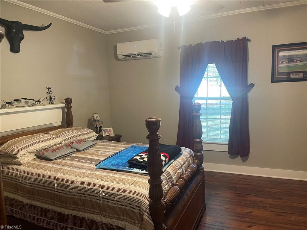 2nd Bedroom - 1443 Delaware Avenue, Eden NC 27288, Eden