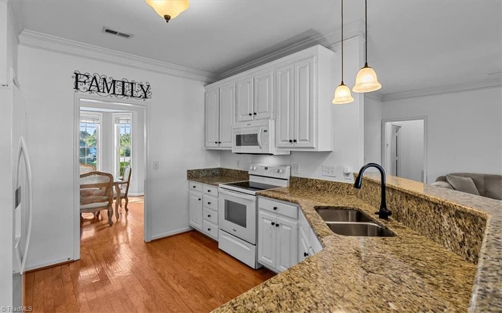 Stick/Site Built at 3651 Canopy Oak Court, High Point NC 27265, photo 11 of 38