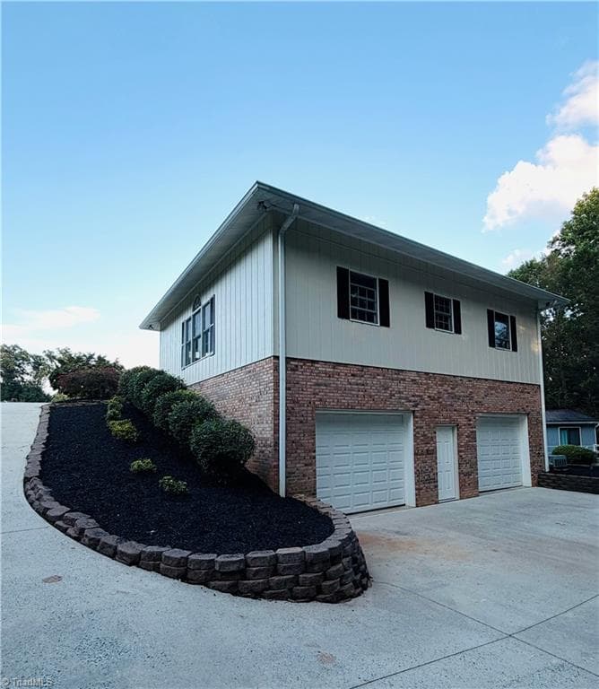 Stick/Site Built at 321 Pineview Drive, Mount Airy NC 27030, photo 43 of 50