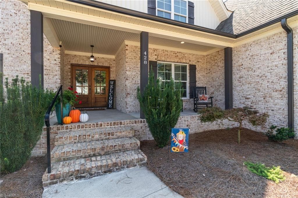 Stick/Site Built at 428 Wentworth Drive, Winston-Salem NC 27107, Winston-Salem, photo 9 of 84