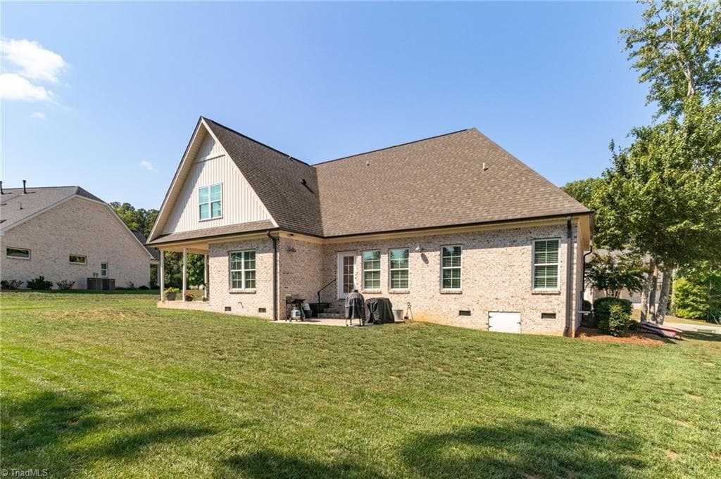 Stick/Site Built at 428 Wentworth Drive, Winston-Salem NC 27107, Winston-Salem, photo 81 of 84