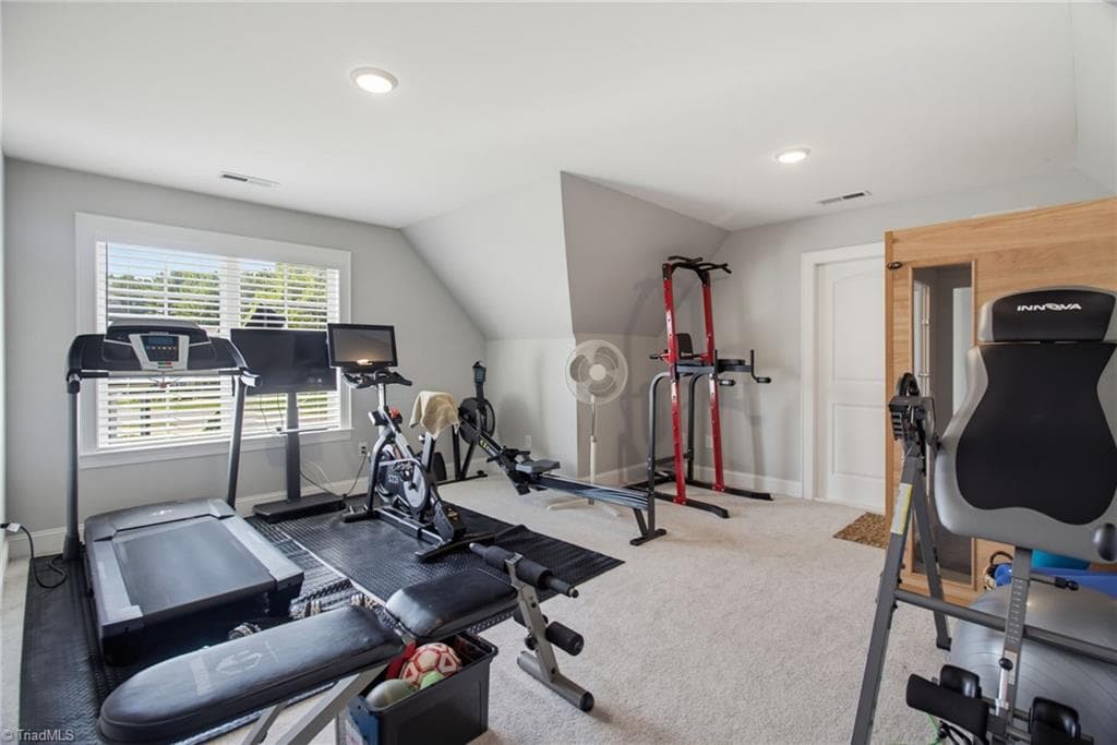 Stick/Site Built at 428 Wentworth Drive, Winston-Salem NC 27107, Winston-Salem, photo 57 of 84