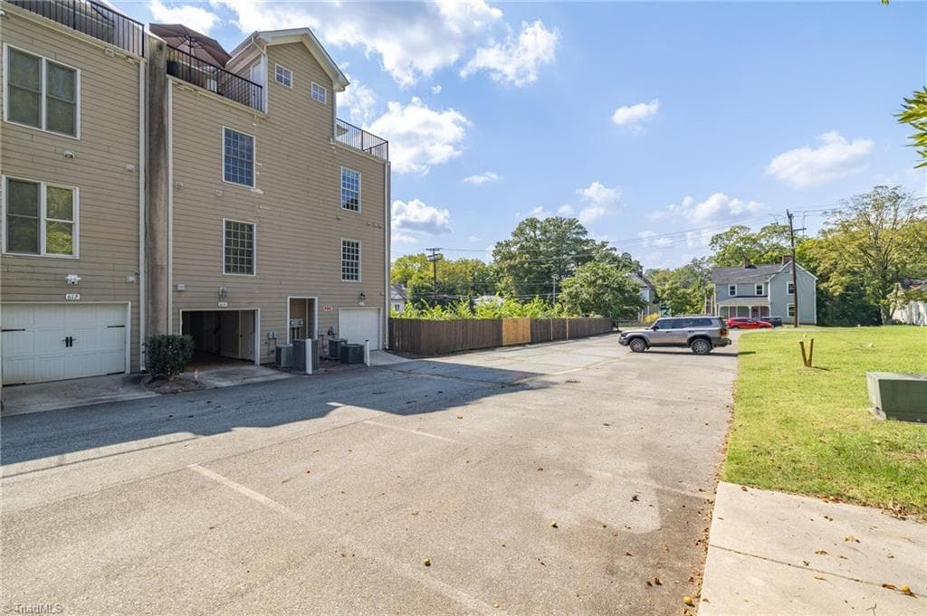 Stick/Site Built at 614 Bellemeade Street, Greensboro NC 27401, photo 29 of 38