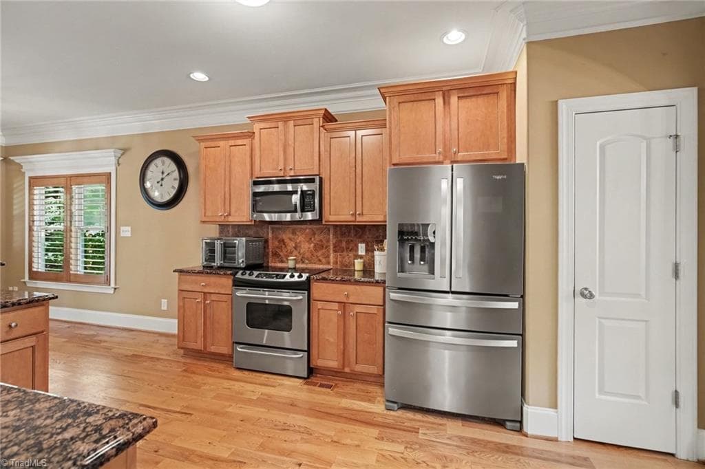 Stick/Site Built at 5116 Ivy Trace Court, Clemmons NC 27012, Clemmons, photo 12 of 29