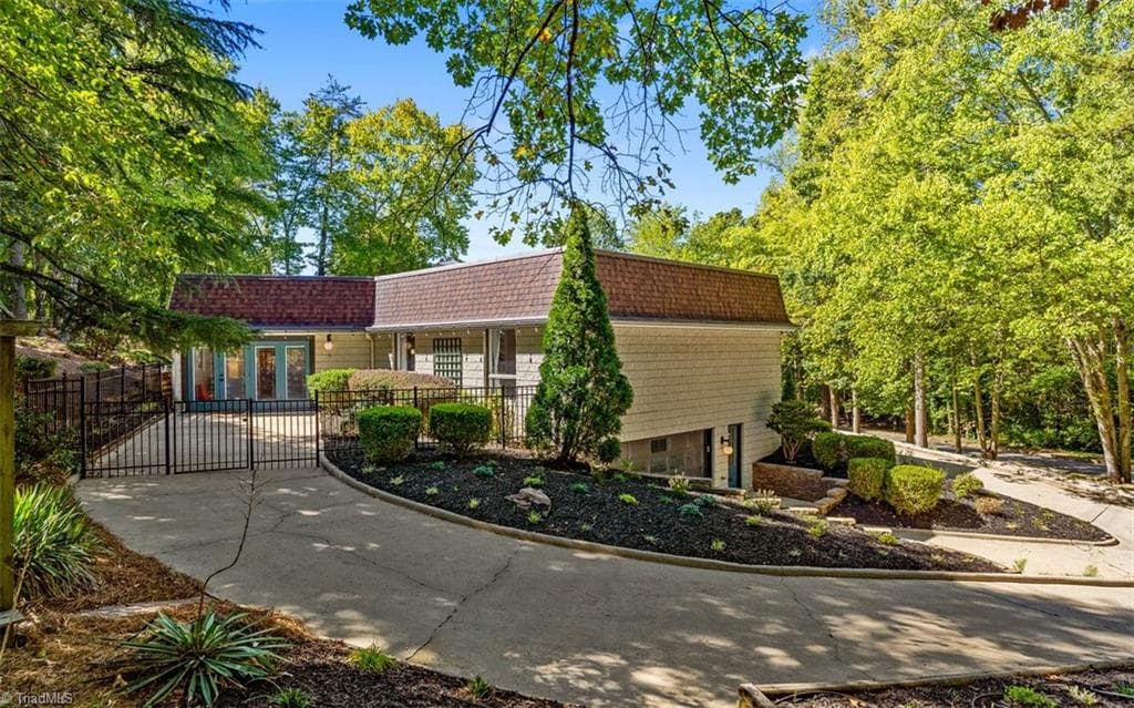 Stick/Site Built at 1606 Cherokee Drive, High Point NC 27262, High Point, photo 91 of 100