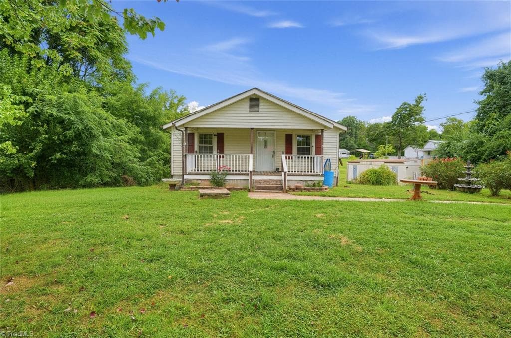 862 Country Club Drive, State Road NC 28676