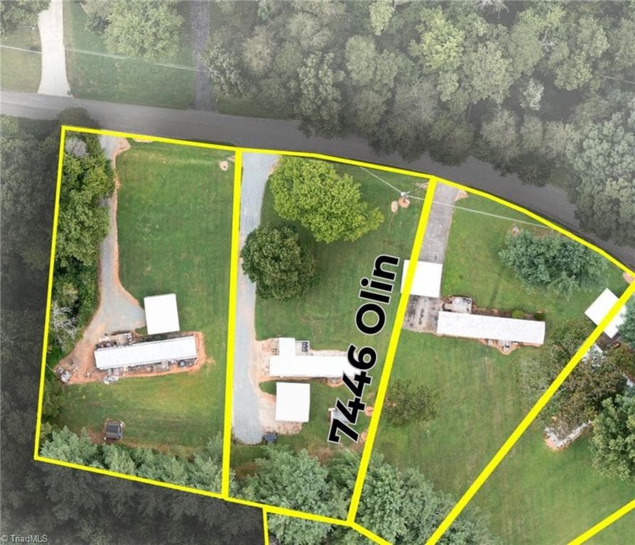 Manufactured Home at 7446 Olin Road, Pfafftown NC 27040, photo 3 of 3