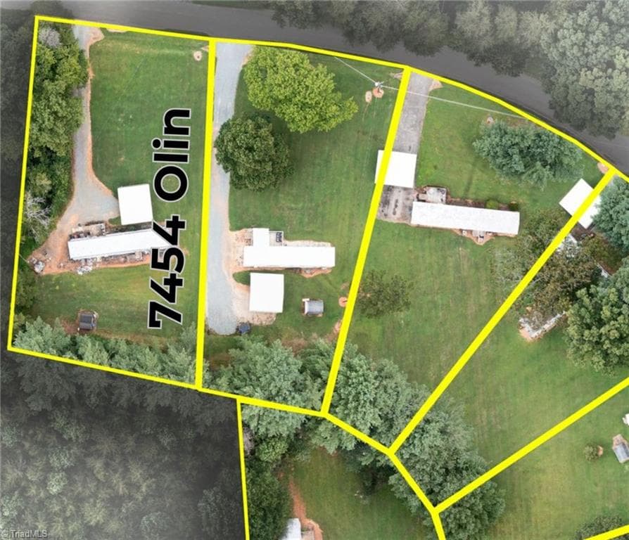 Manufactured Home at 7454 Olin Road, Pfafftown NC 27040, photo 3 of 4