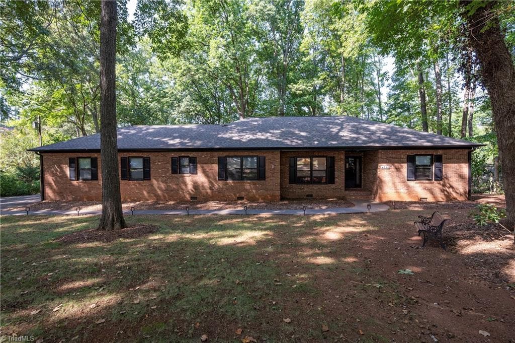 4320 Woodbourne Drive, Clemmons NC 27012-9132