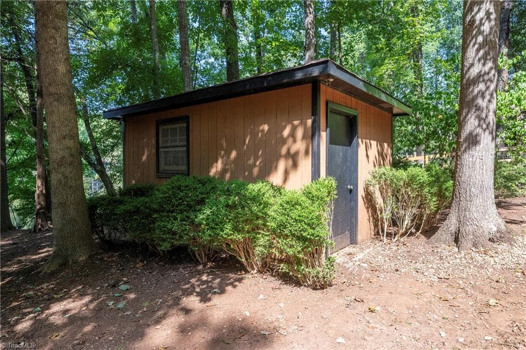 Stick/Site Built at 4320 Woodbourne Drive, Clemmons NC 27012-9132, Clemmons, photo 29 of 43