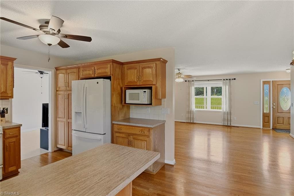Stick/Site Built at 2301 Griffith Road, Winston-Salem NC 27103, Winston-Salem, photo 19 of 86