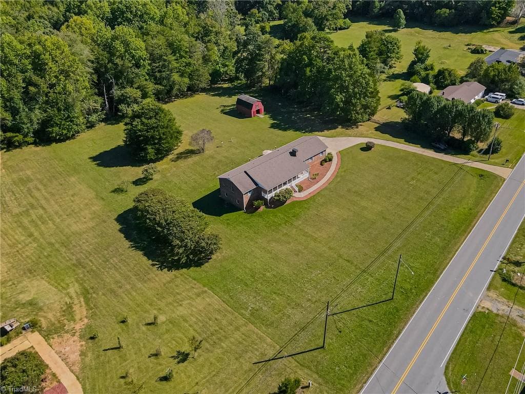 Stick/Site Built at 2301 Griffith Road, Winston-Salem NC 27103, Winston-Salem, photo 77 of 86