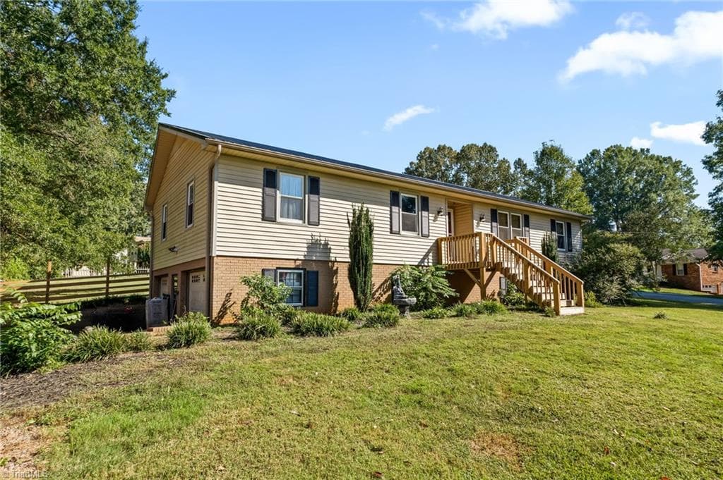 Stick/Site Built at 1721 Valley Brook Road, Clemmons NC 27012, Clemmons, photo 3 of 48