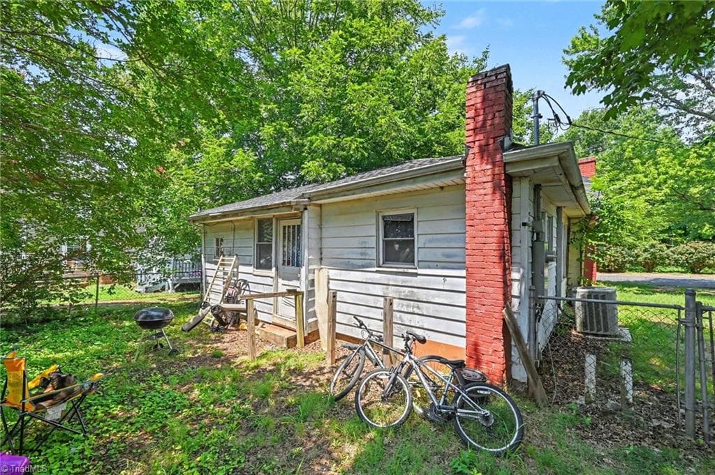 Stick/Site Built at 506 S Flanner Street, Burlington NC 27215, Burlington, photo 8 of 8