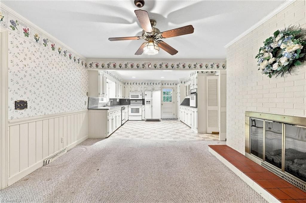 dining/den open to kitchen - 2036 E Pine Street, Mount Airy NC 27030, Mount Airy