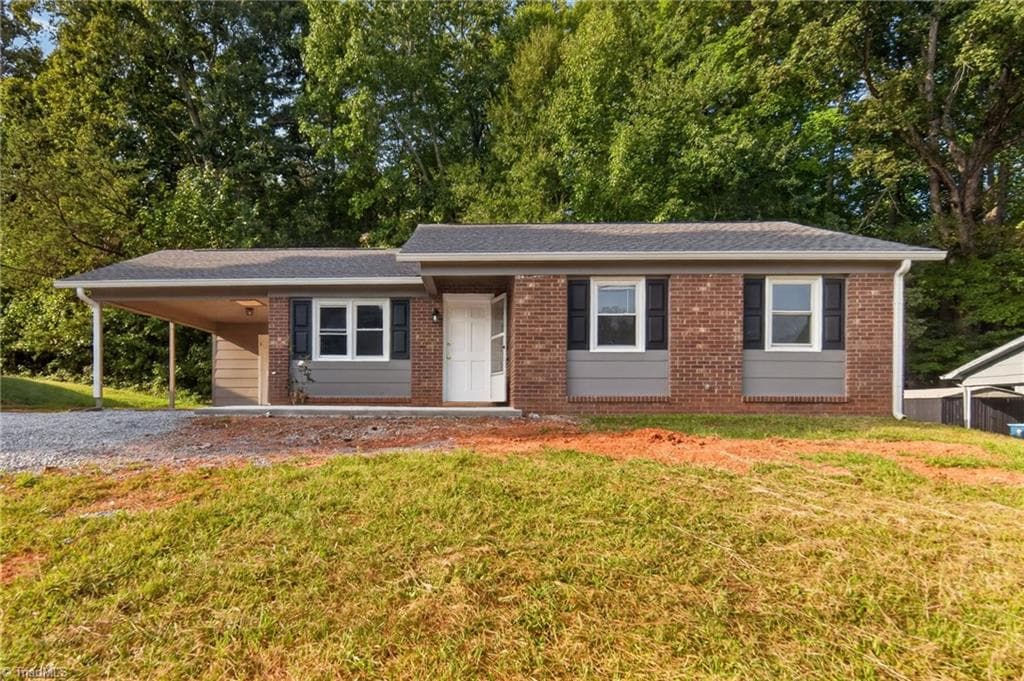 Stick/Site Built at 220 Mountview Drive, Mocksville NC 27028-2837, Mocksville, photo 39 of 46
