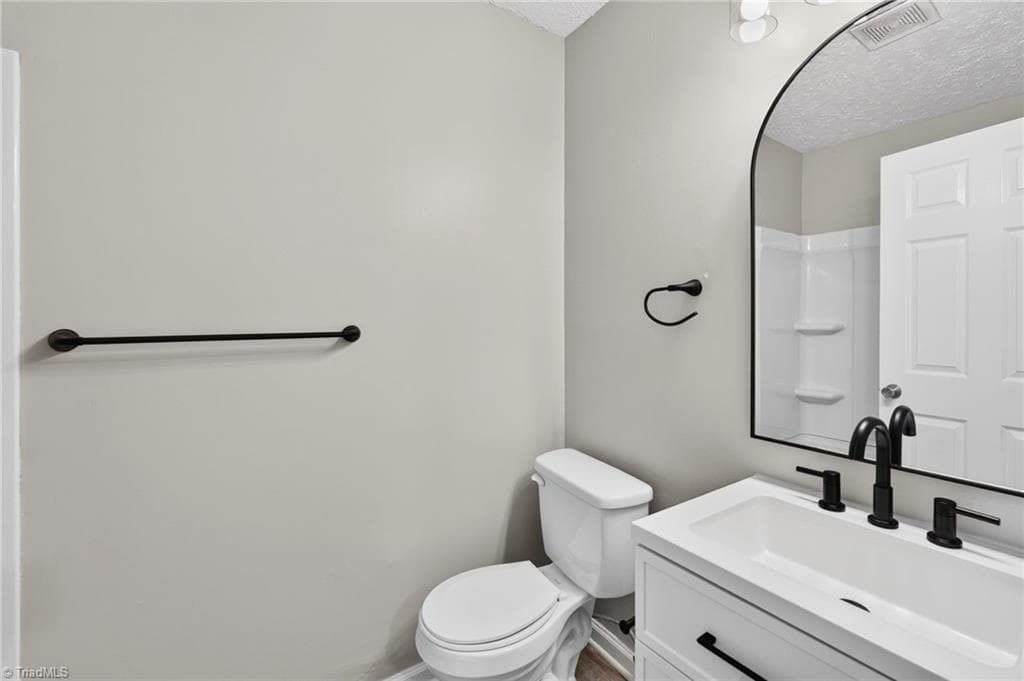 Stick/Site Built at 220 Mountview Drive, Mocksville NC 27028-2837, Mocksville, photo 19 of 46