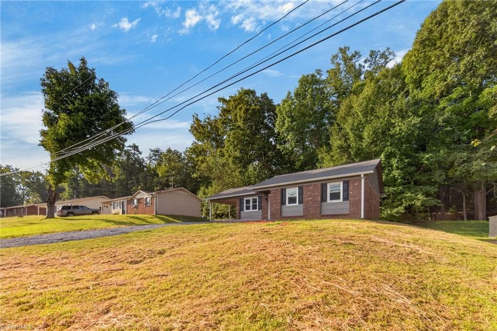 Stick/Site Built at 220 Mountview Drive, Mocksville NC 27028-2837, Mocksville, photo 35 of 46