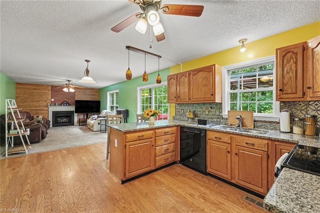 Stick/Site Built at 215 Blakes Court, Thomasville NC 27360, Thomasville, photo 15 of 24