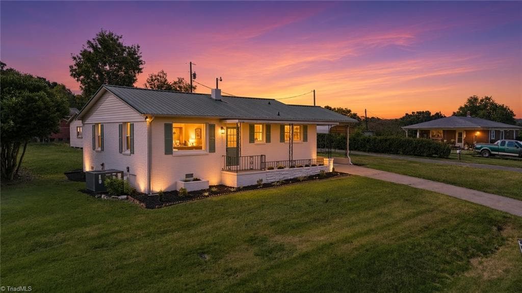 5361 Meadowlane Drive, Granite Falls NC 28630