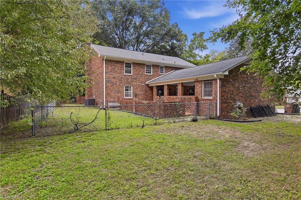 Stick/Site Built at 33 Kemp Road E, Greensboro NC 27410, Greensboro, photo 27 of 29