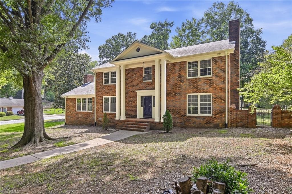 Stick/Site Built at 33 Kemp Road E, Greensboro NC 27410, Greensboro, photo 2 of 29