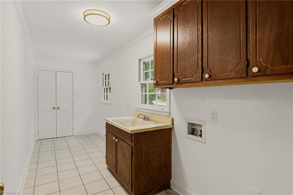 Stick/Site Built at 33 Kemp Road E, Greensboro NC 27410, Greensboro, photo 9 of 29