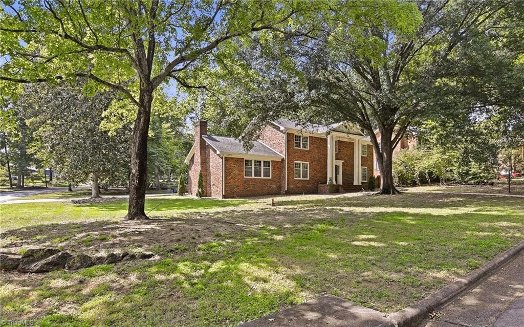 Stick/Site Built at 33 Kemp Road E, Greensboro NC 27410, Greensboro, photo 4 of 29