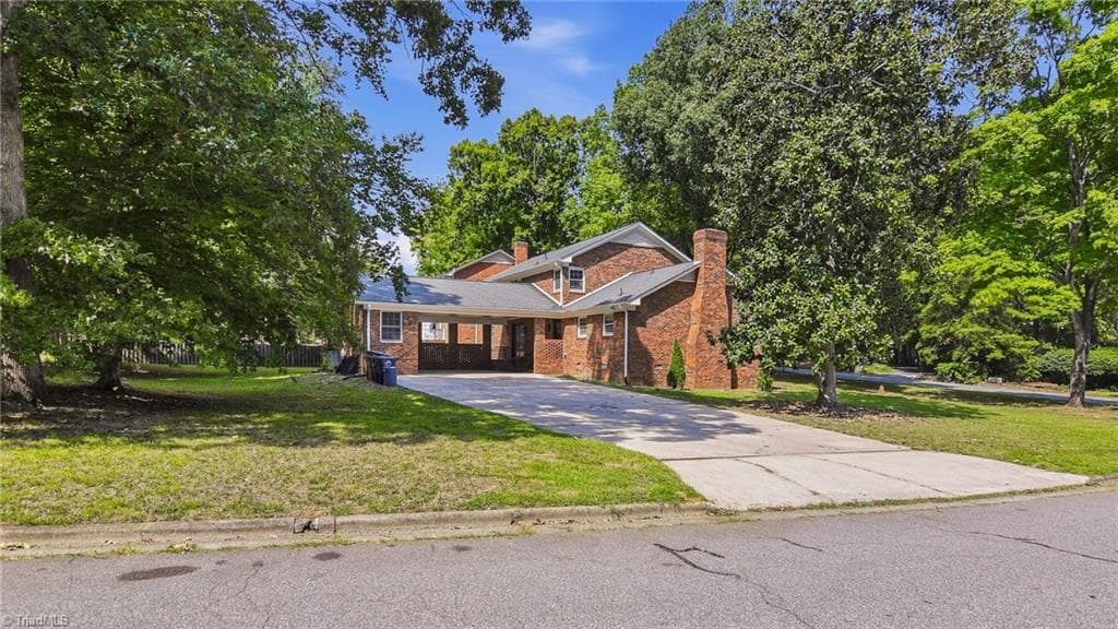 Stick/Site Built at 33 Kemp Road E, Greensboro NC 27410, Greensboro, photo 25 of 29