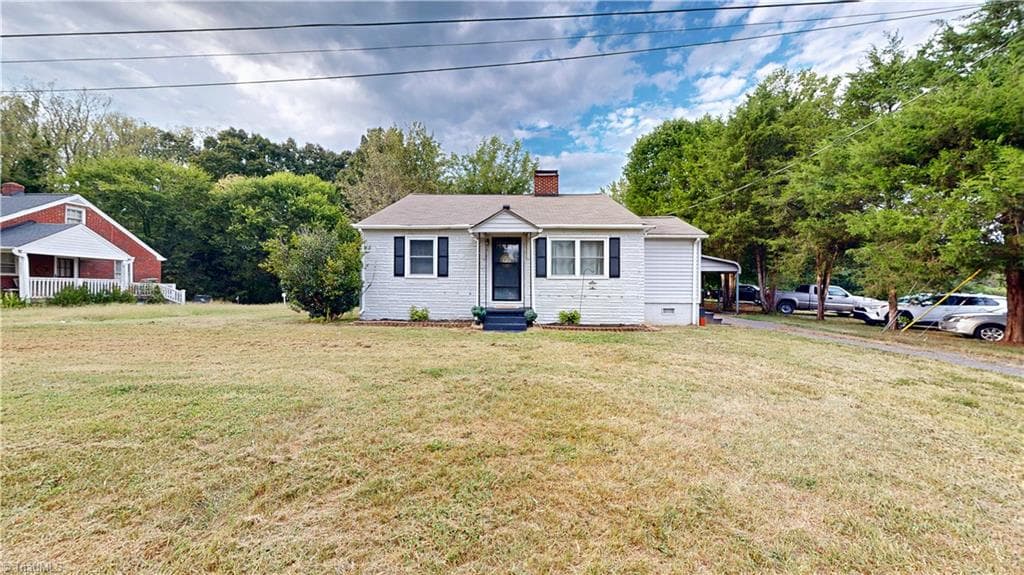 5441 Robinhood Road, Winston-Salem NC 27106