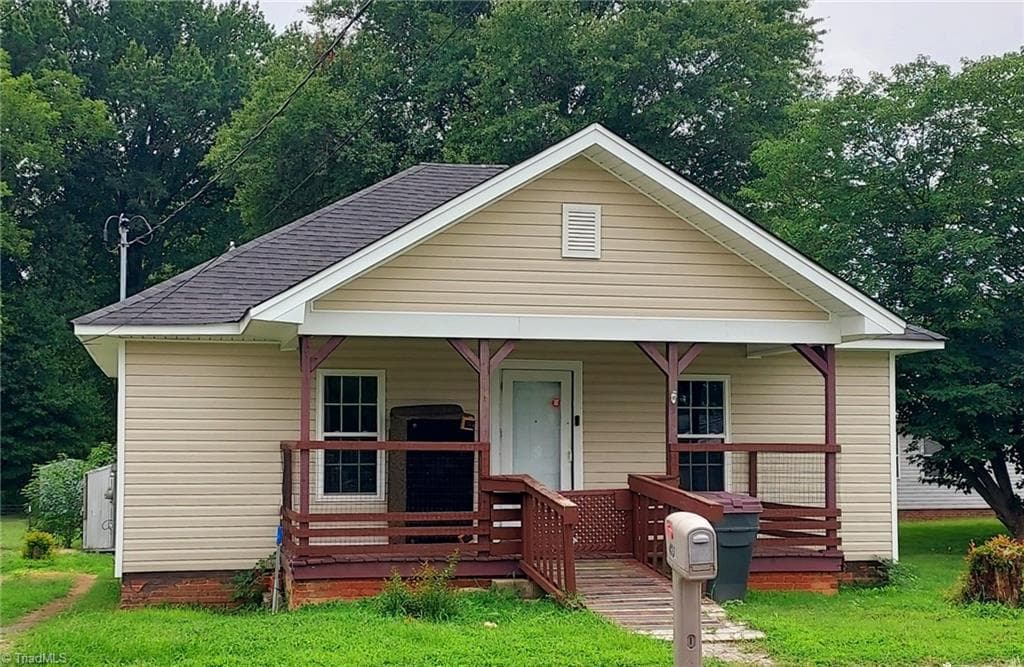 403 Thomas Street, Reidsville NC 27320
