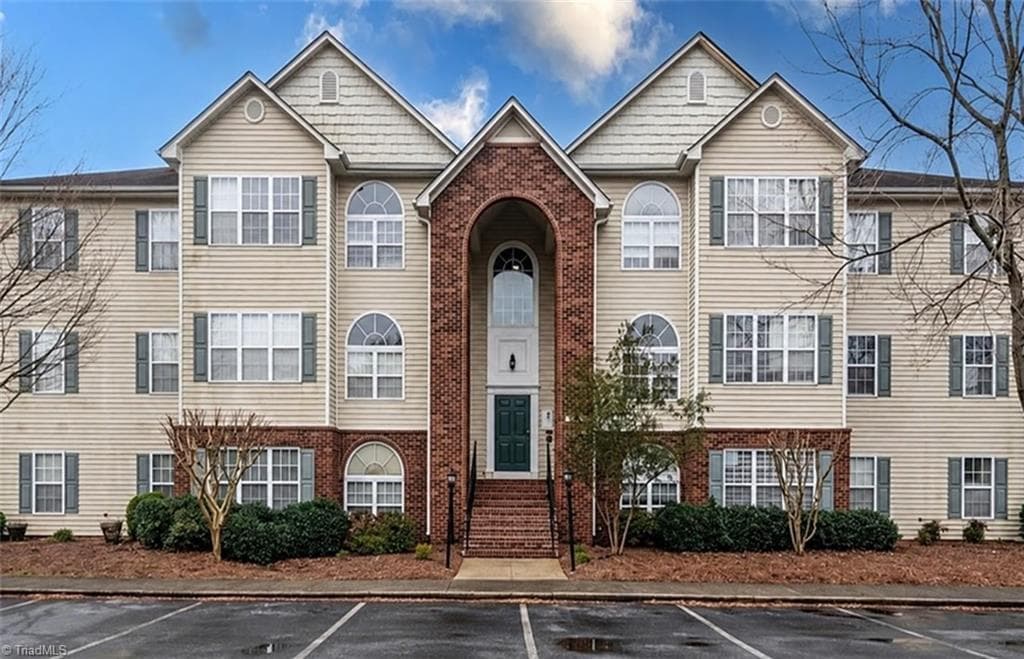3705 Morris Farm Drive # 1C, Greensboro NC 27409