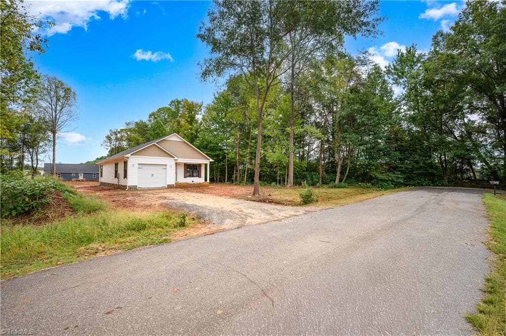 Stick/Site Built at 104 Roseman Lane, Statesville NC 28625, Statesville, photo 5 of 12