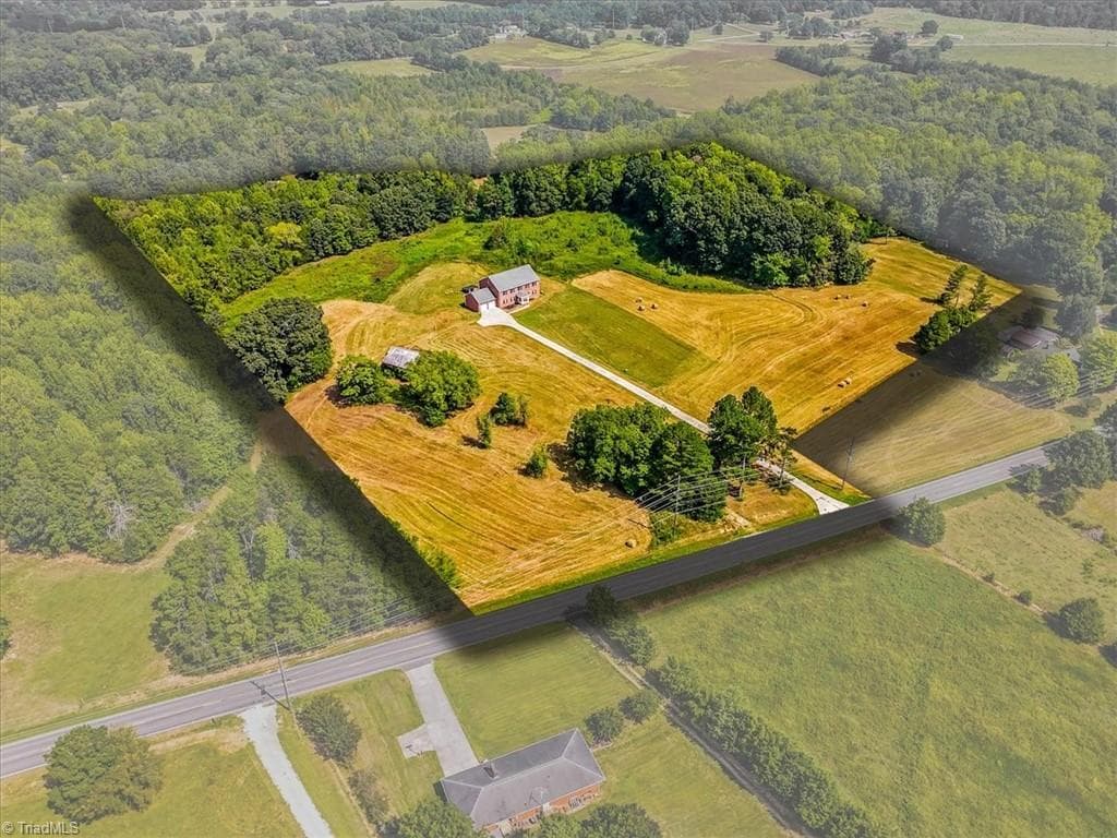 Stick/Site Built at 2536 Tyro Road, Lexington NC 27295, Lexington, photo 6 of 47