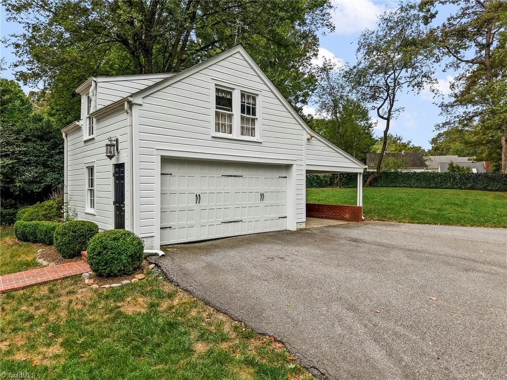 Stick/Site Built at 628 Roslyn Road, Winston-Salem NC 27104, photo 39 of 40