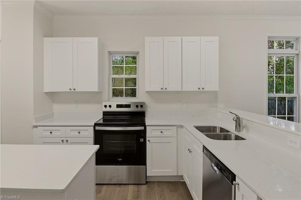 Stick/Site Built at 3311 Sumter Drive, High Point NC 27265, photo 13 of 31