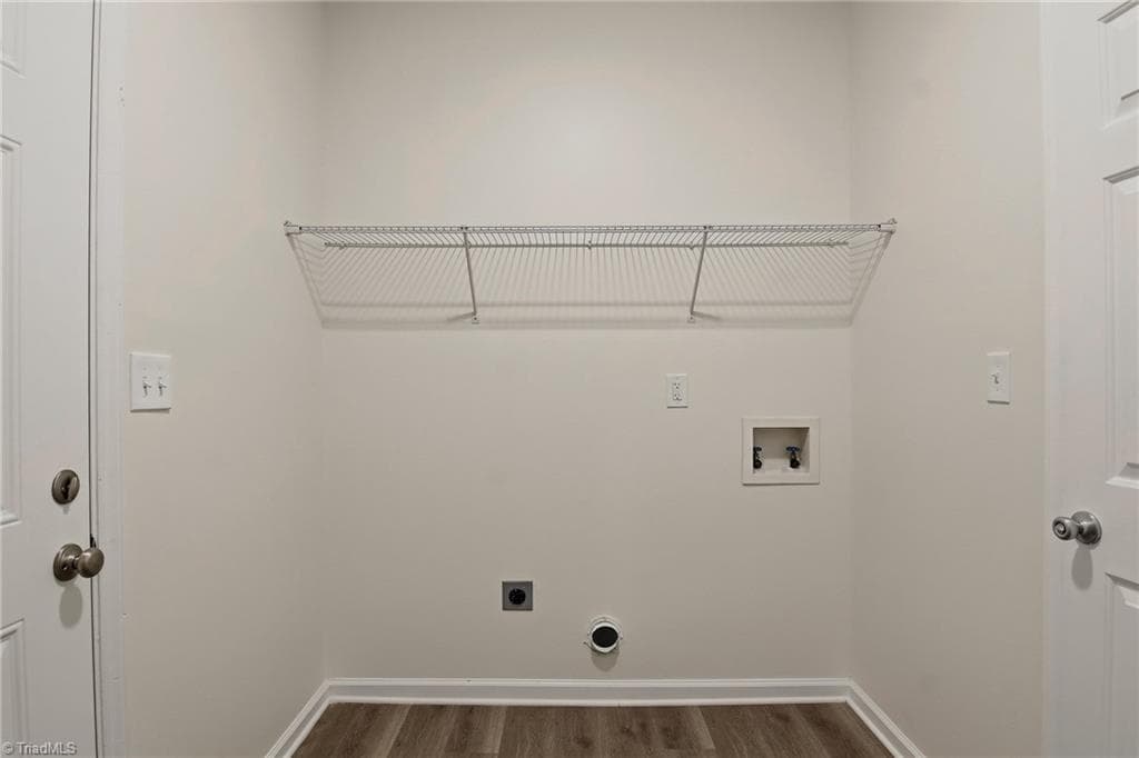 Stick/Site Built at 3311 Sumter Drive, High Point NC 27265, photo 17 of 31