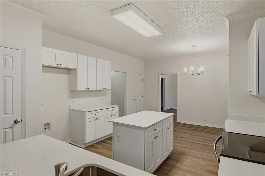 Stick/Site Built at 3311 Sumter Drive, High Point NC 27265, photo 12 of 31