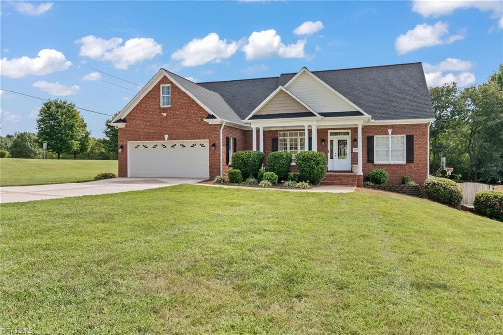 Stick/Site Built at 117 Chandler Drive, Lexington NC 27295, Lexington, photo 2 of 37