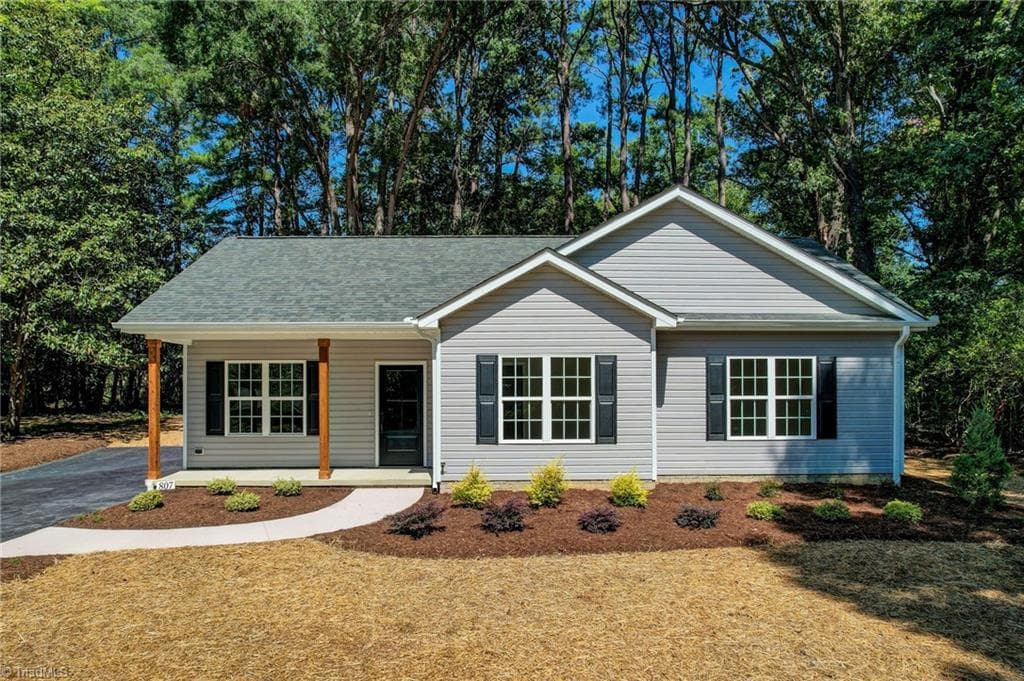 Stick/Site Built at 807 Claymore Court, Reidsville NC 27320, Reidsville, photo 3 of 98