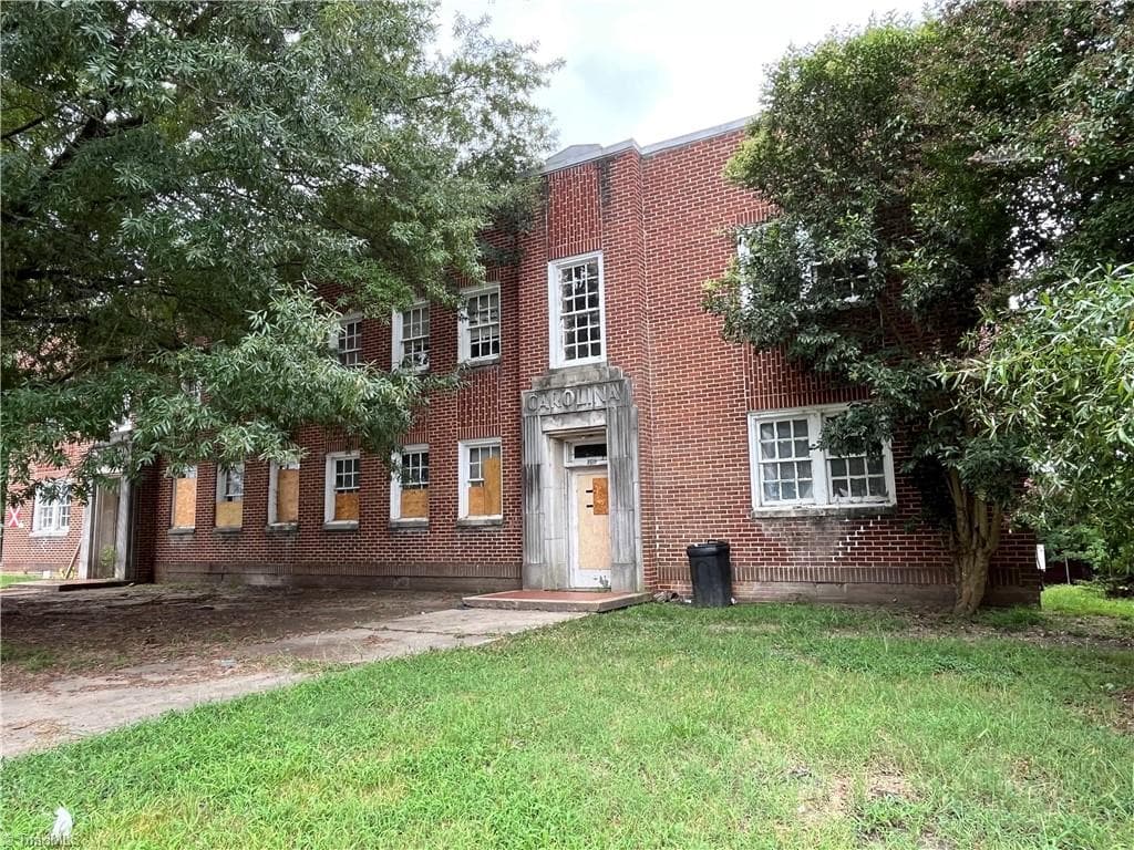 106 Winston Street, Thomasville NC 27360